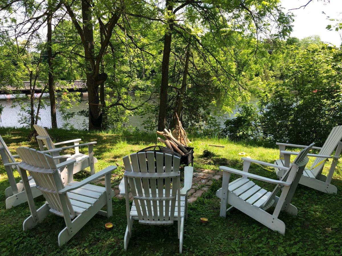 Pangea House Bed & Breakfast Gananoque Eksteriør bilde